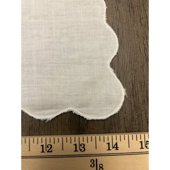 Vintage White Linen Doilies With Embroidered Detailing - Set Of 5 - Picture 4 of 6